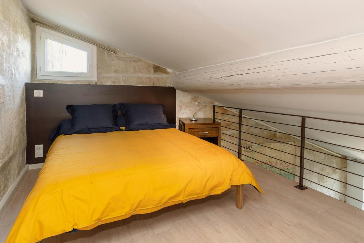 Saint Eloi - Duplex Centre Historique De Villeneuve Les Avignon מראה חיצוני תמונה